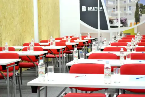 Brač, Sutivan - Investicijska prilika, stambena zgrada