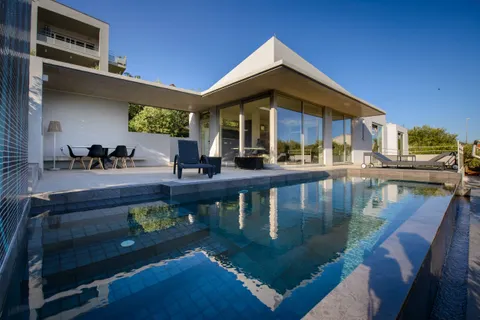 Vis - Villa di design unica con vista panoramica