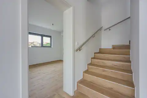 Kaštelir-Labinci - Dvojna kuća s bazenom i pogledom na more