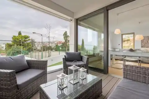 Split, Duilovo - Luksusowy apartament z dwiema sypialniami i loggią