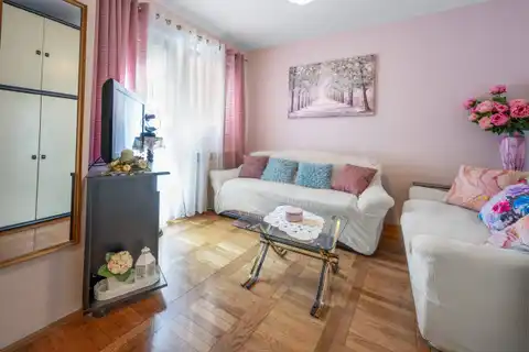 Kuća 340 m², Črnomerec — 2 stambene jedinice i poslovni prostor