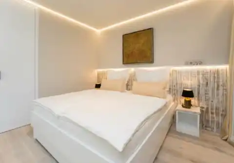 Ražanac, Ljubač - Moderna vila uz more s wellnessom i bazenom