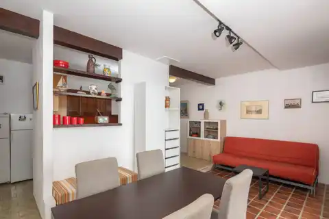 Омиш, Станичи – вилла на первой линии у моря с большим потенциалом