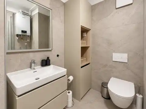 Appartamento 65 m², Črnomerec — 2 camere da letto, loggia, garage