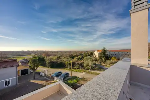 Poreč – Moderna vila s pogledom na more