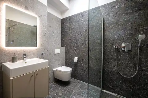 Zagreb, Maksimir — Penthouse 98 m² for rent, 2 garage spaces