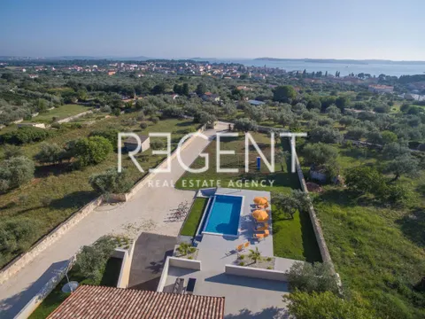 Istrie, Fažana - Vila s bazénem 180 m2