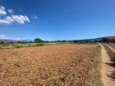 Split, Kaštel Štafilić - stavebný pozemok prvý rad pri mori, 5600 m2