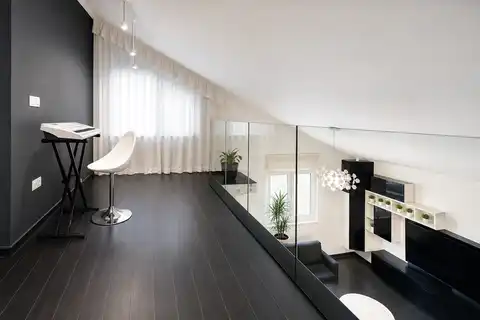 Trogir – Dvoetažni penthouse 234 m², pogled na more, garaža