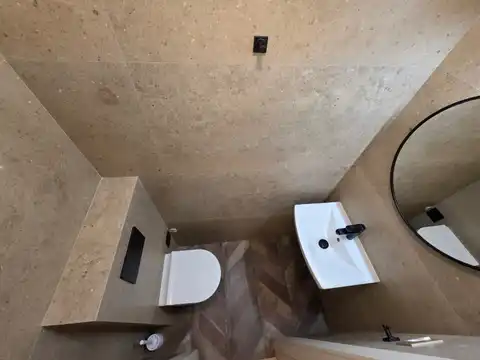 Split, Pujanke - Zrekonstruovaný čtyřpokojový byt s lodžií