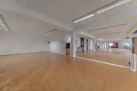 Sveta Nedelja - Komerčný priestor 1600 m2
