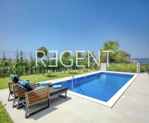 Šibenik, Brodarica – Neue wunderschöne Villa