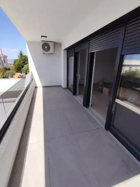 Crikvenica, Dramalj - Modern four-bedroom apartment with a pool, new construction