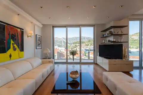 Dubrovnik - Wyjątkowy penthouse z basenami w pięknym Dubrowniku