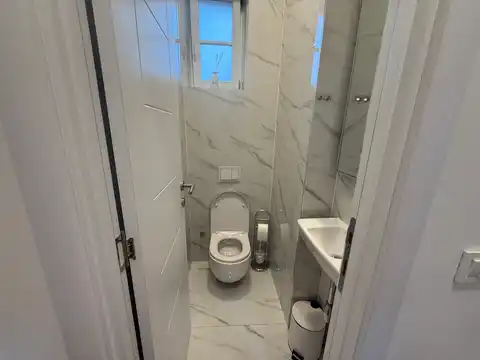 Загреб, Центр - коммерческое/жилое помещение в самом центре города.