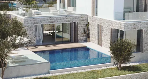 Brač, Supetar - Vila s bazénom v luxusnom komplexe 260 m2
