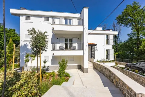 ZASEBNO: Kvarner, Opatija - Luksuzna vila na čudoviti lokaciji