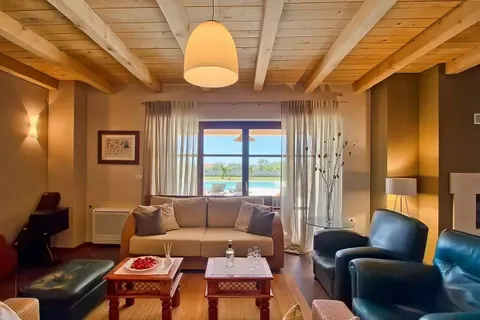 Istria, Svetvinčenat - Bellissima casa con piscina