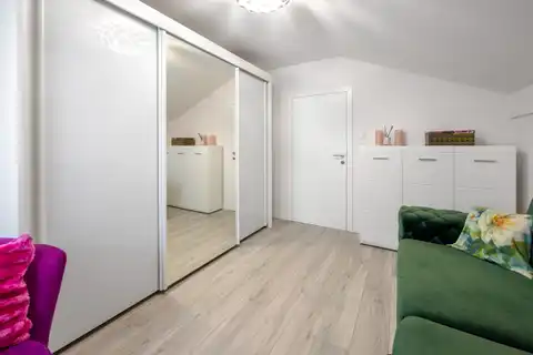 Kuća 340 m², Črnomerec — 2 stambene jedinice i poslovni prostor