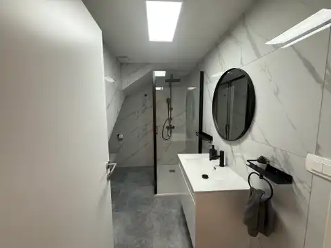 Zagreb, Borongaj - prostrani šesterosoban stan