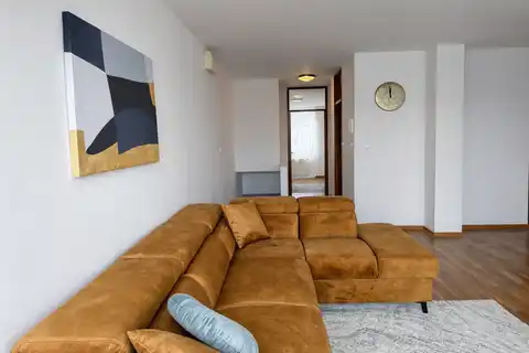 Zagreb, Vrbani - appartement de trois pièces à louer