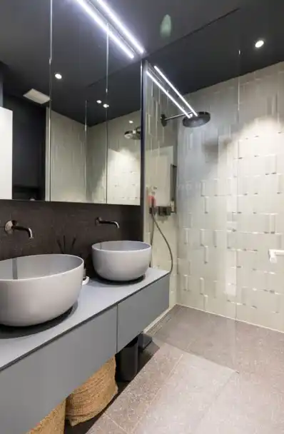 Zagreb, VMD Heinzelova- Moderan četverosoban stan