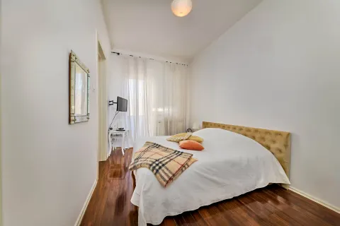 Zagreb, Centar – Elegantni četverosobni stan