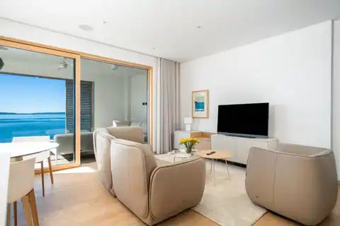 Split, Žnjan - Appartement de luxe de deux chambres avec vue dégagée sur la mer