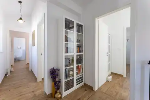 Maison avec piscine, 260m²
