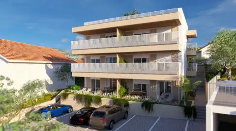 Marina, Poljica - Dvosoban stan s krovnom terasom modernoj novogradnji