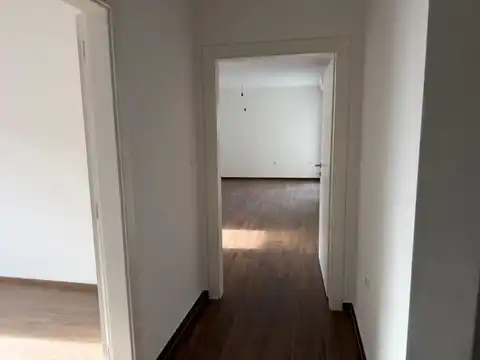 Čiovo, Okrug Gornji - Appartement une chambre, premier rang face à la mer