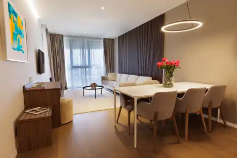 Istra, Petram Resort – trosoban apartman 95 m², balkon, pogled na park