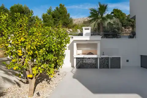 Podstrana - Moderná luxusná vila s bazénom a strešnou terasou