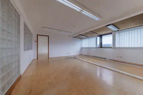 Sveta Nedelja - Komerčný priestor 1600 m2