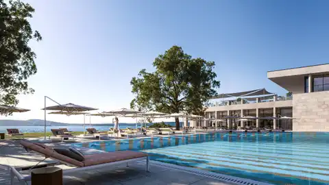 Novi Vinodolski, Mövenpick – penthouse u drugom redu do mora