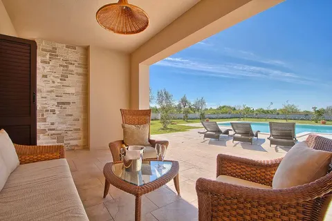 Istria, Svetvinčenat - Bellissima casa con piscina