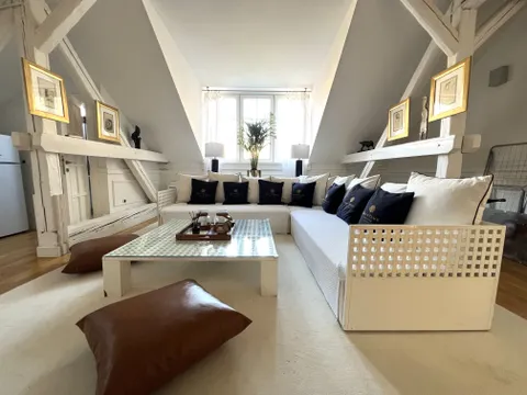 Zagrzeb, Gornji grad - Trzypokojowe mieszkanie 102 m2 do wynajęcia
