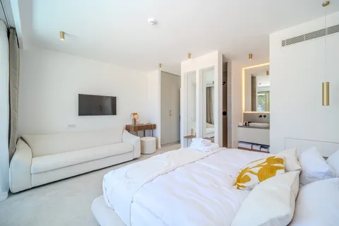 Brač, Sutivan - Nádherná vila blízko mora 274m2
