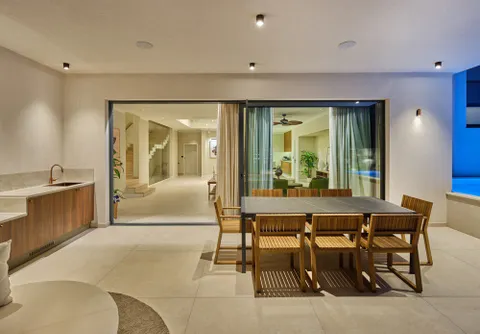 Trogir - Moderna villa s pogledom na more 341 m2
