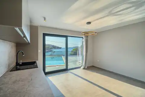 Ražanj – Vila s bazenom i panoramskim pogledom na more