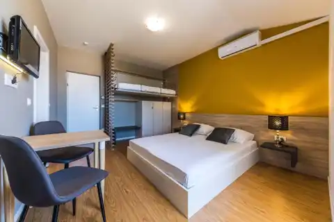 Makarska, Baška Voda - Apartamentowiec z 18 jednostkami mieszkalnymi