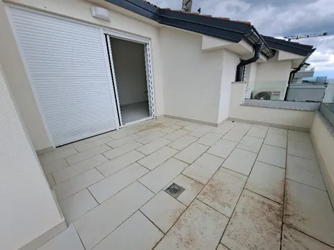 Crikvenica - Četverosoban stan s terasom 110 m2, novogradnja