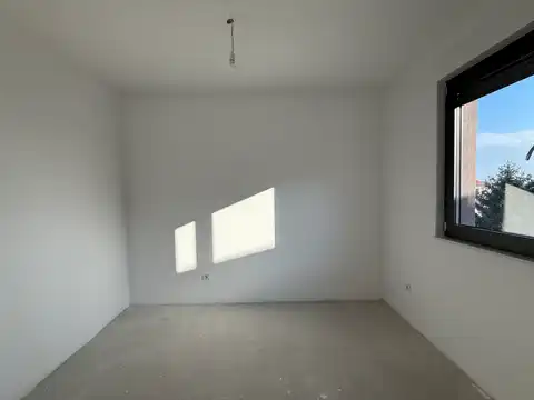 Zagreb, Laščina - penthouse u novogradnji sa prostranom terasom