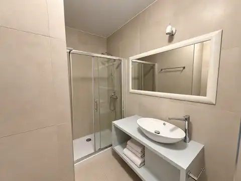 Split, Žnjan – stan 82 m², 2SS, balkon, lift, drugi red do mora