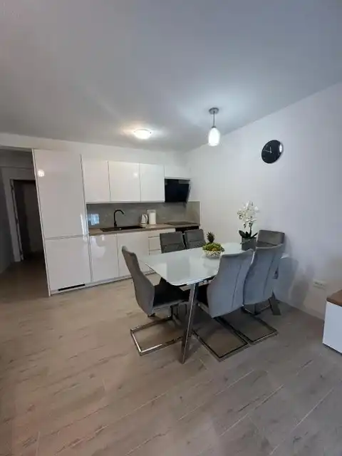 Split,Podstrana - Dvosoban stan sa vrtom