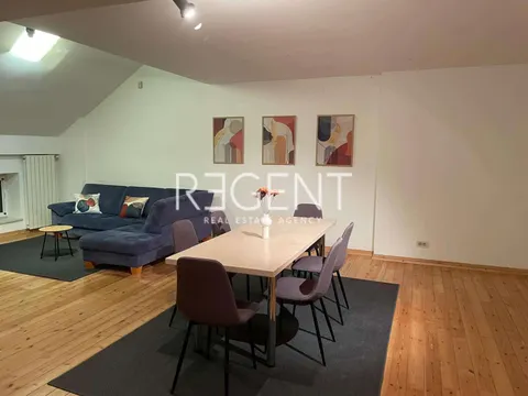 Záhřeb, Kvaternikovo náměstí - Dvoupatrový byt 150 m2 k pronájmu