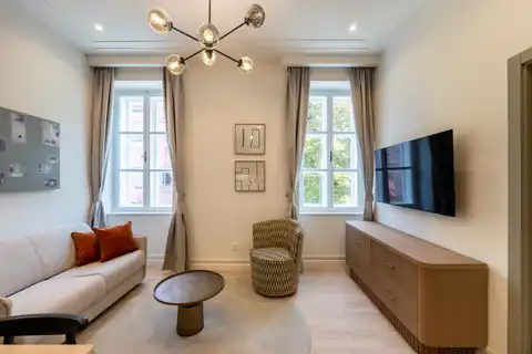 Stan 35 m² za najam — prvi najam, Centar