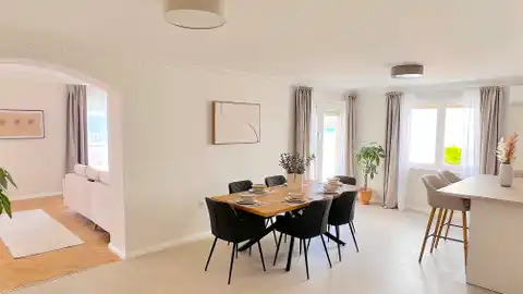 Villa 472 m², Brodarica — en première ligne de mer, 3 appartements