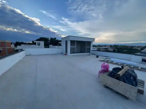 Zadar, Vir – Apartman na prvom katu u centru Vira, 100 m od mora, 60 m2
