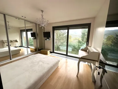 Záhřeb, Tuškanac - Luxusní vila v prestižní lokalitě 500 m2